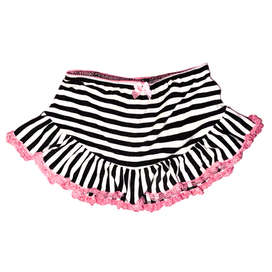 One Spo Japanese Brand Striped Black & White Pink Ruffle Lace Trim Mini Skort